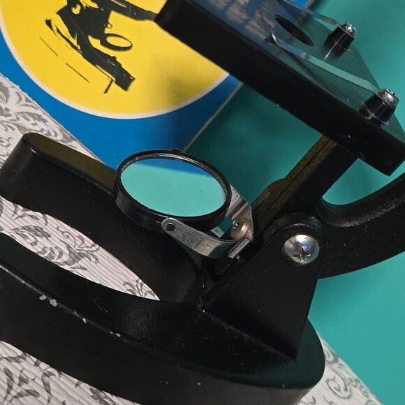 Vintage Gem Microscope MCM W/ Manual Embassy 100X-750X Scientific - Picture 4 of 15